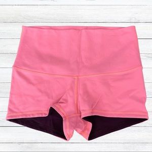 Lululemon Boogie Shorts Reversible size 6